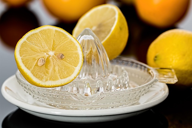 lemon for cockroach control