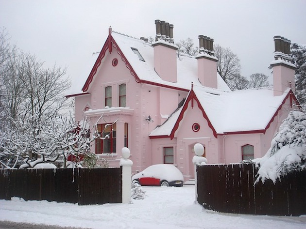 london house in winterHouse Christmas Winter
